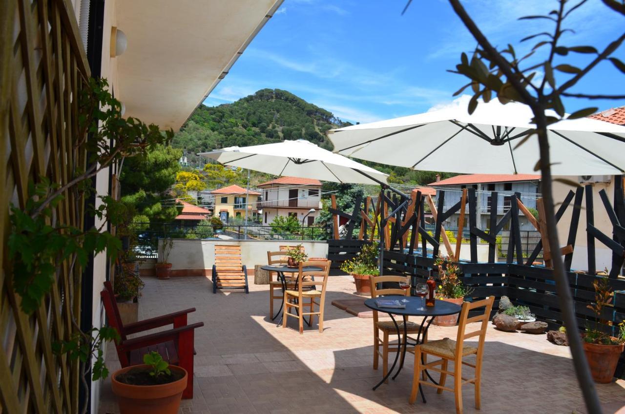 Gea Etna Apartment&Rooms Nicolosi Bagian luar foto